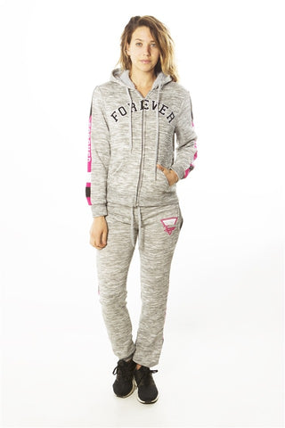 Ladies fashion 2 pc fleece sets w/ 2 front pockets, fur line hood & applique