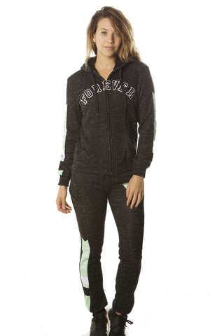 Ladies fashion 2 pc fleece sets w/ 2 front pockets, fur line hood & applique
