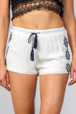 Ladies fashion  boho embroidered tassel tie short