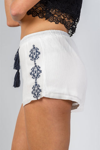 Ladies fashion  boho embroidered tassel tie short