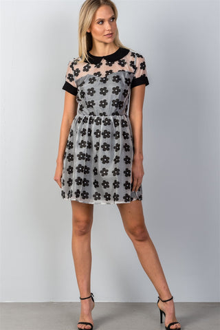 Ladies fashion daisy print baby doll peter pan collar mini dress - merchandiserus2