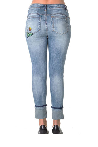 Ladies fashion denim capri with patches and pocket embroidered