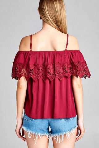 Ladies fashion open shoulder flounce w/crochet lace crinkle gauze woven top