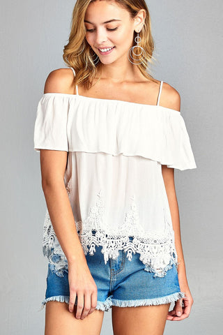 Ladies fashion flounce open shoulder w/hem crochet lace crinkle gauze woven top