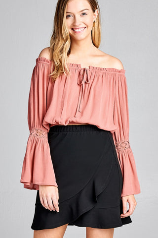 Ladies fashion long sleeve w/lace trim off the shoulder self tie front crinkle gauze woven top