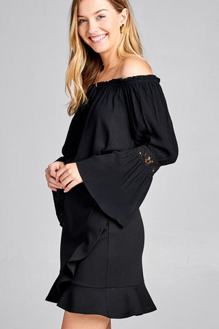 Ladies fashion long sleeve w/lace trim off the shoulder self tie front crinkle gauze woven top