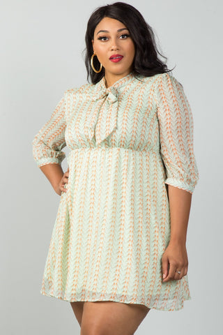 Ladies fashion plus size green bird print tie-neck dress with keyhole back