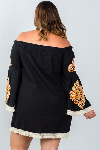 Ladies fashion plus size boho floral embroidered off-shoulder dress