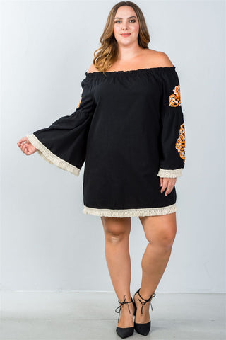 Ladies fashion plus size boho floral embroidered off-shoulder dress