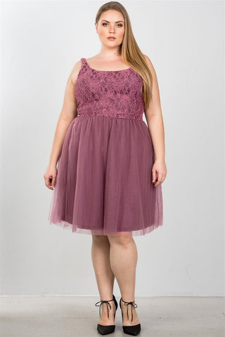 Ladies fashion plus size lace top midi dress with tulle skirt