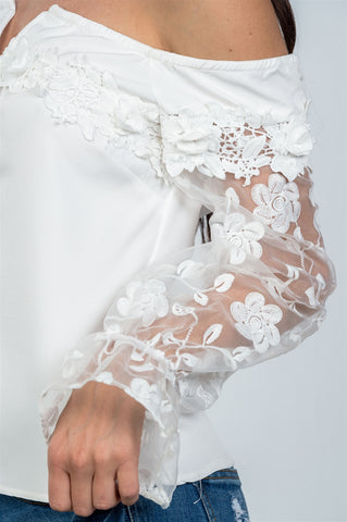 Ladies fashion v-wire off the shoulder floral applique top