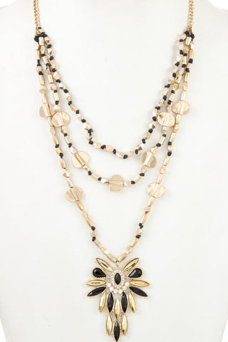 Triple layered beads pendant necklace set