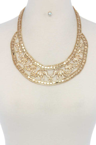 Elephant bib metal short necklace