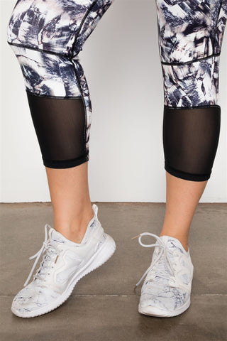 Plus Size Active Athletic Mid Rise Abstract Leggings
