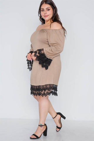 Plus Size Off-the-shoulder Lace Hem Dress